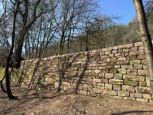 Sandsteinmauer